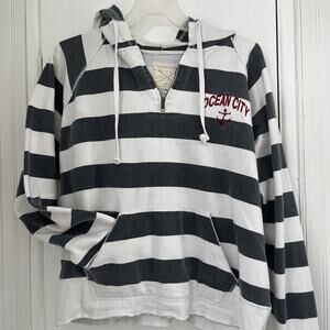 Vineyard Crew Ocean City BEACH HOODIE SIZE XL Quarter 1/4 Zip distressed